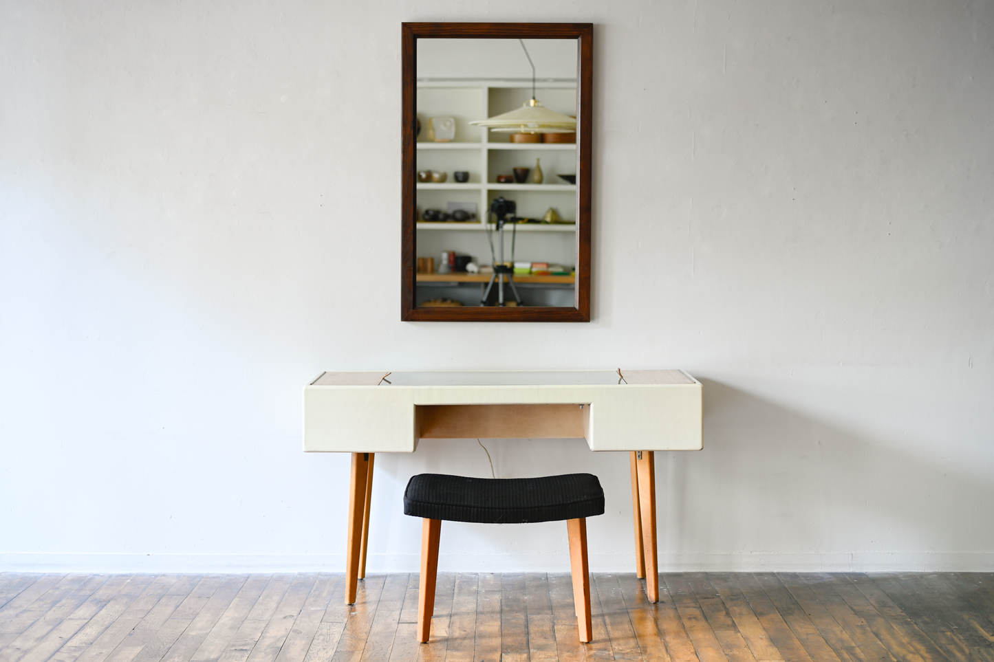 Dressing Table #4660 with Stool #4698