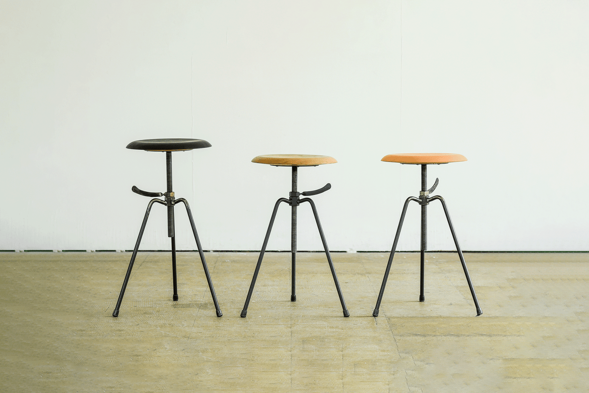 3 Legs Stool / Natural Leather Seat