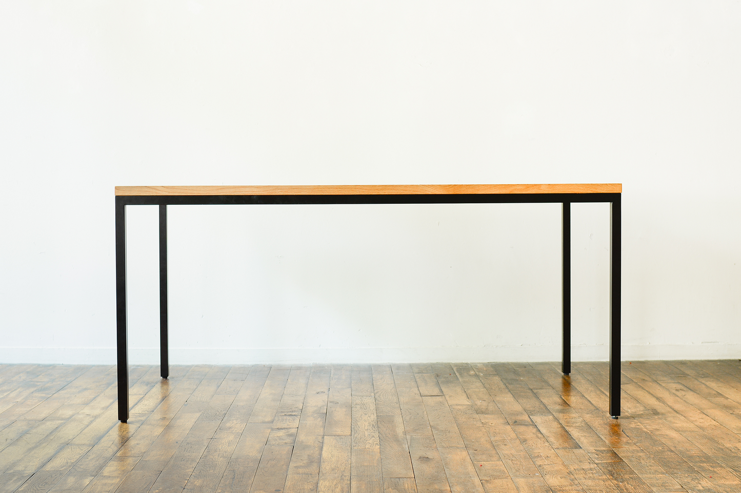 Tights Dining Table