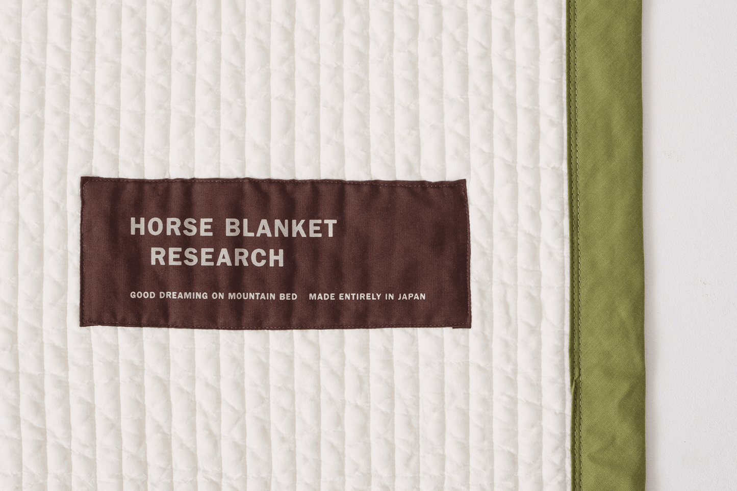 Padded Blanket (Ivory/Tea green)