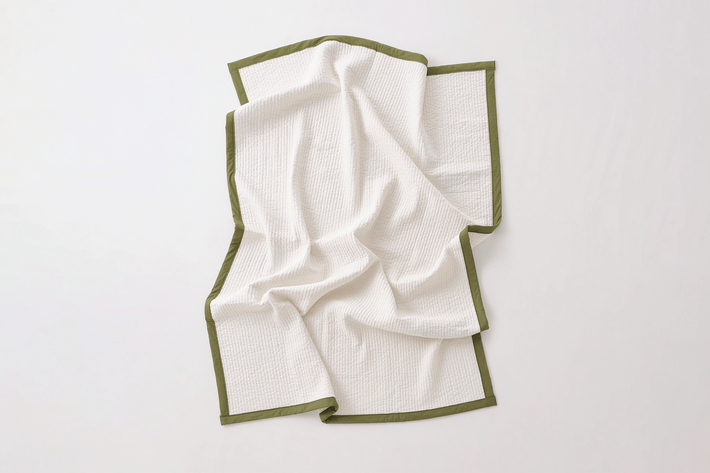 Padded Blanket (Ivory/Tea green)