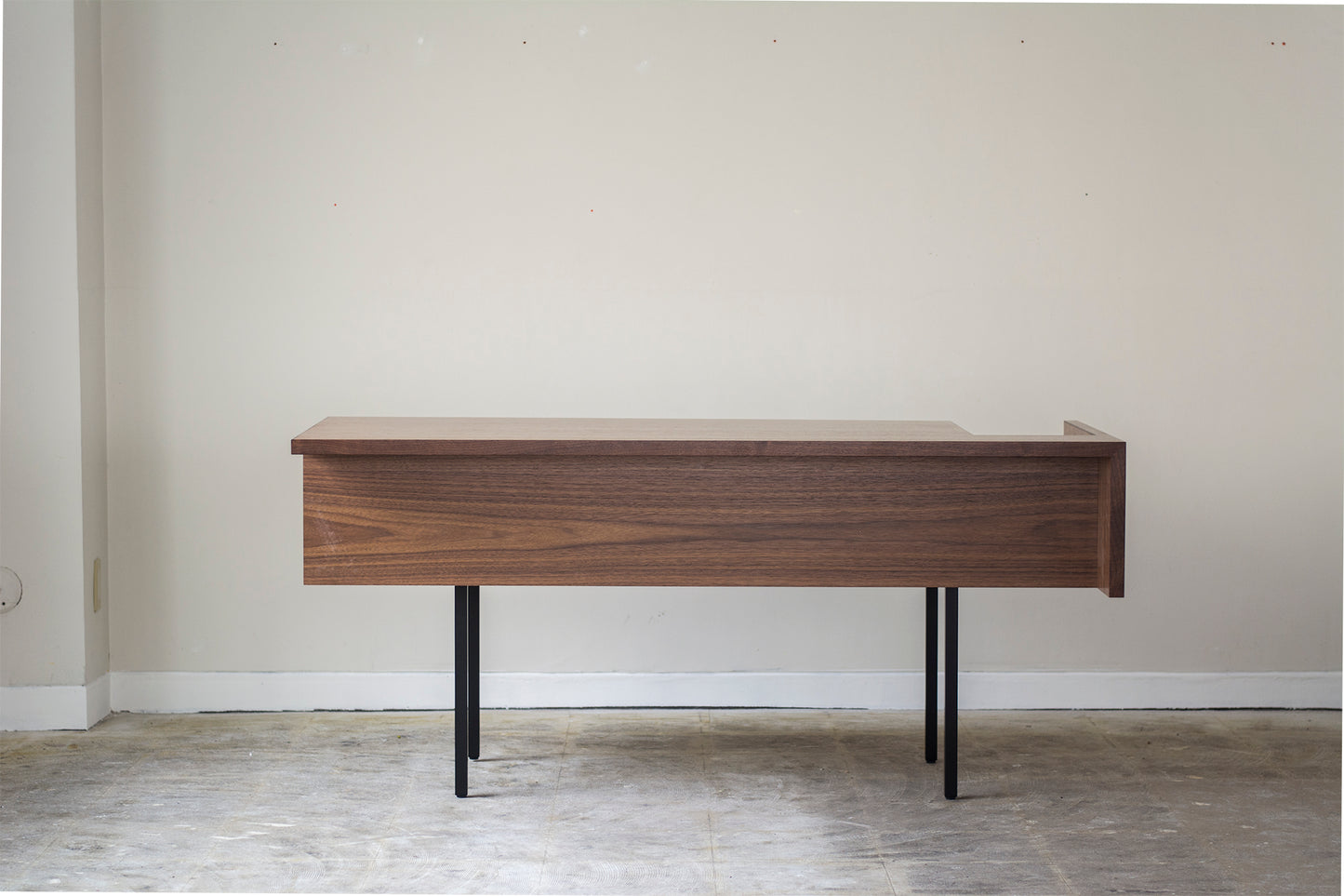 Tights Study Desk