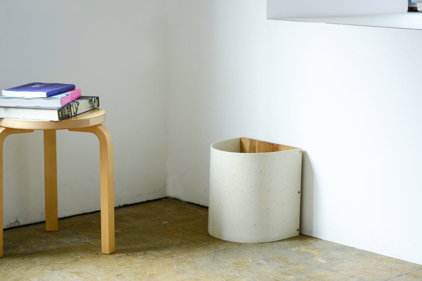 Marmoleum Container