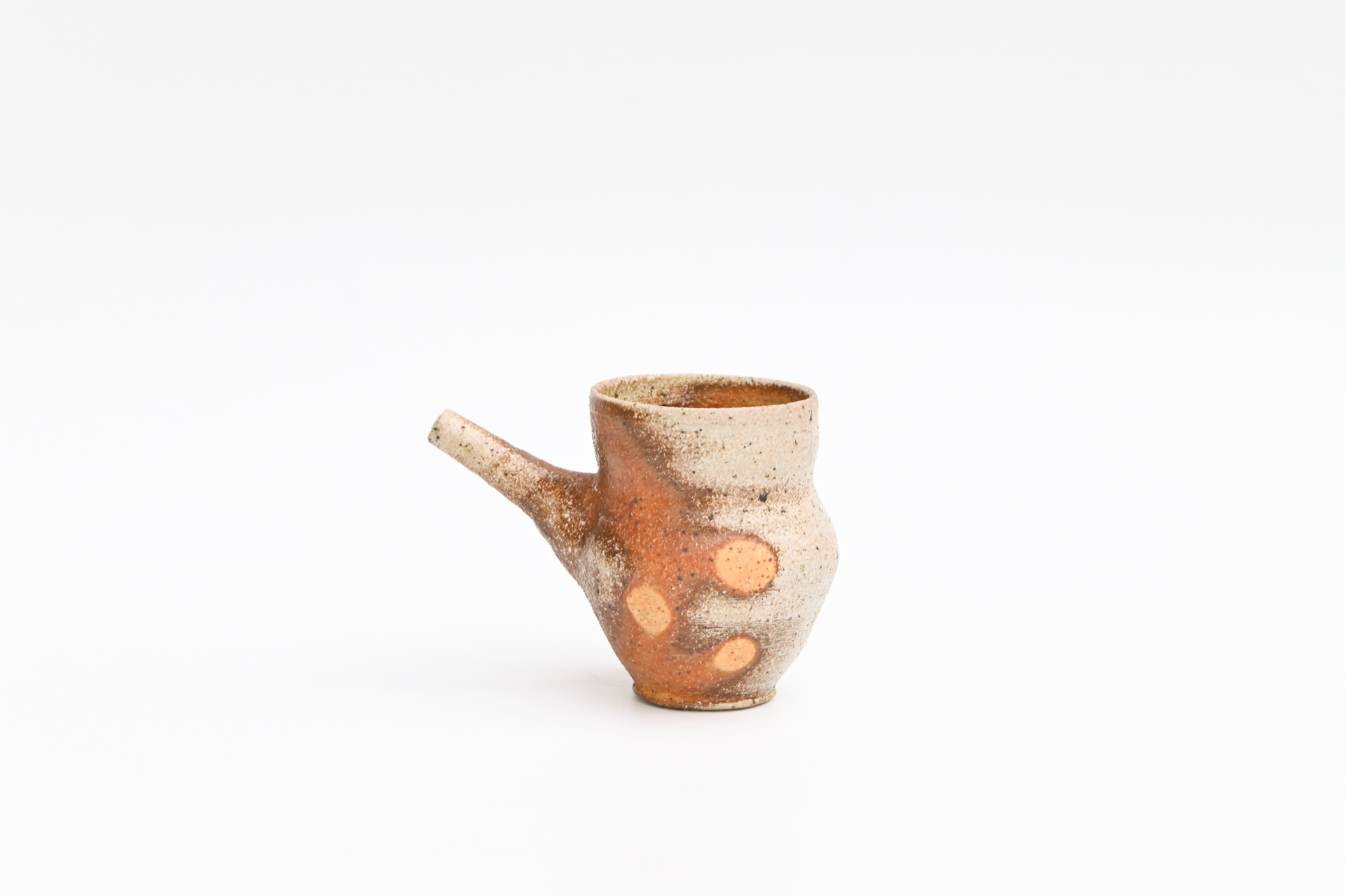 19. Shigaraki-poi Pouring Pot – Playmountain