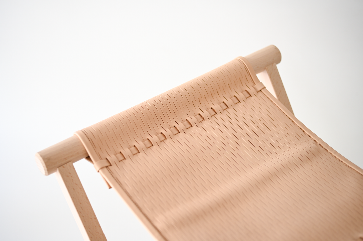 NET FOLDING STOOL