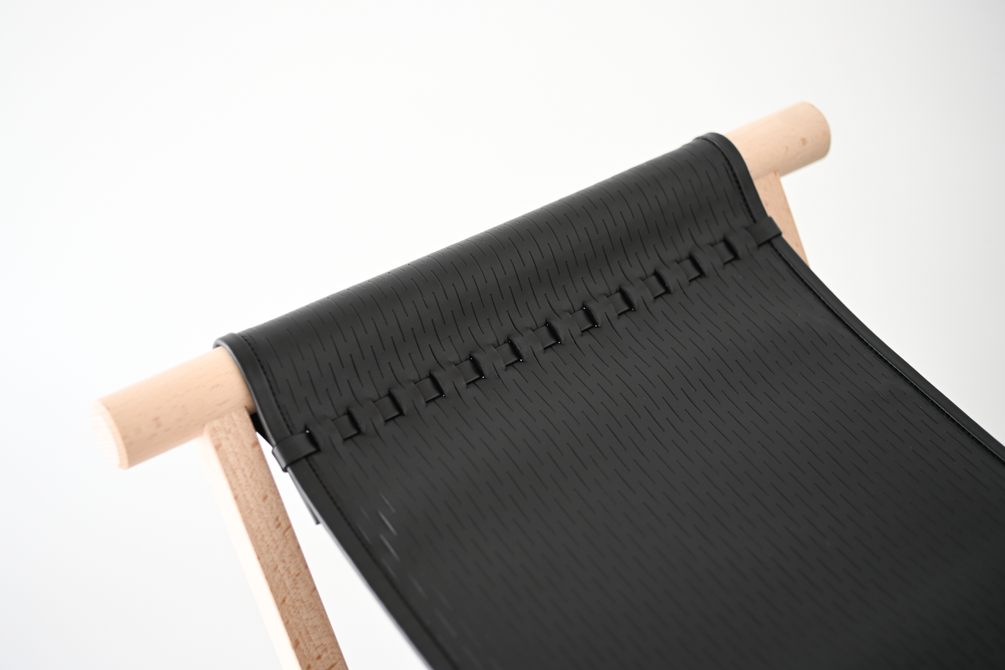 NET FOLDING STOOL