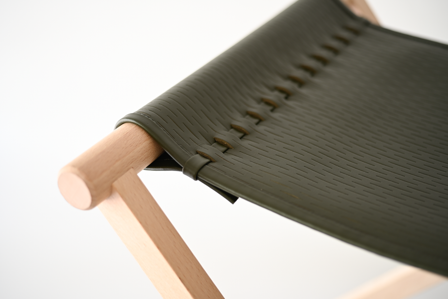 NET FOLDING STOOL