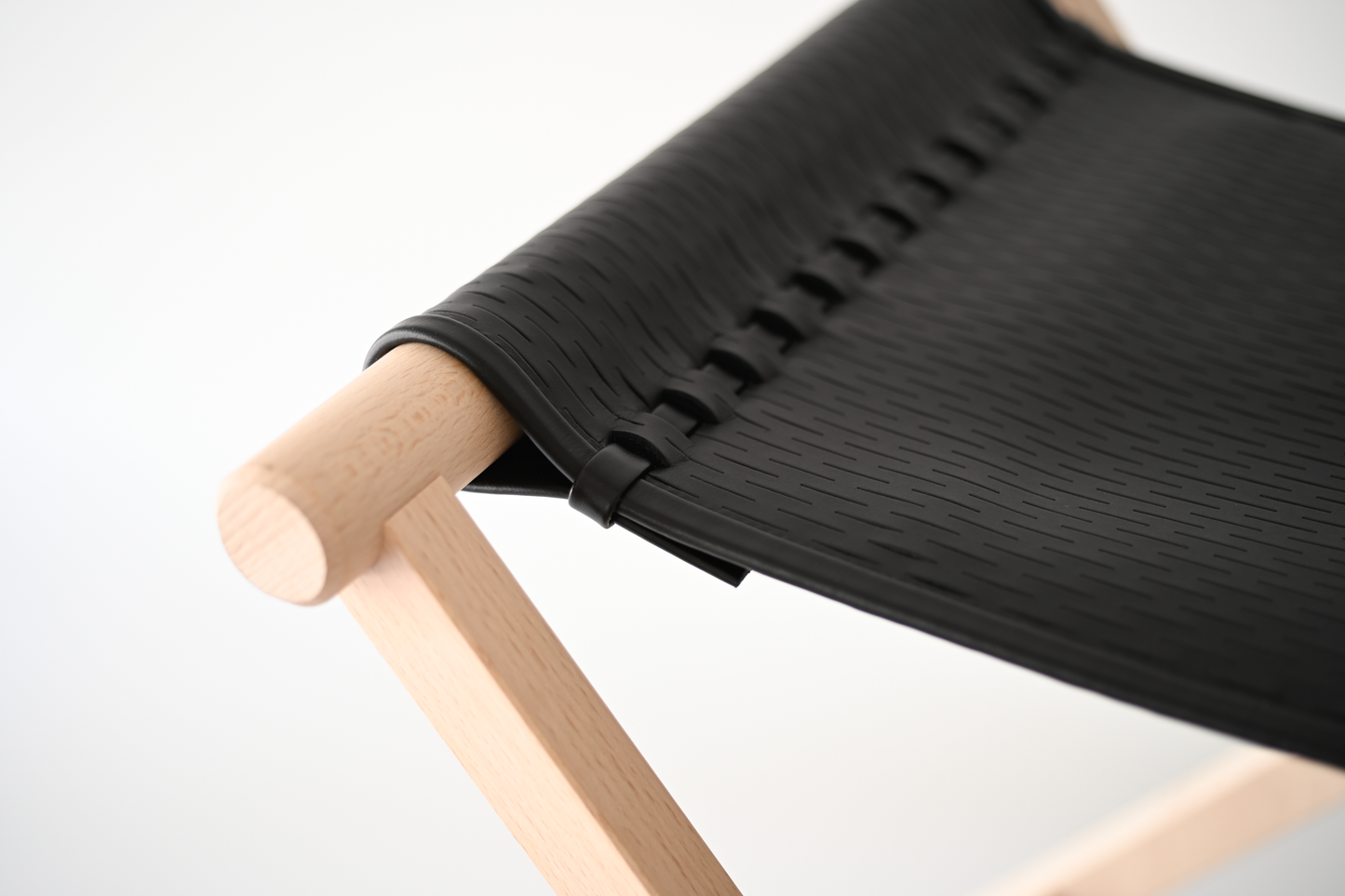 NET FOLDING STOOL