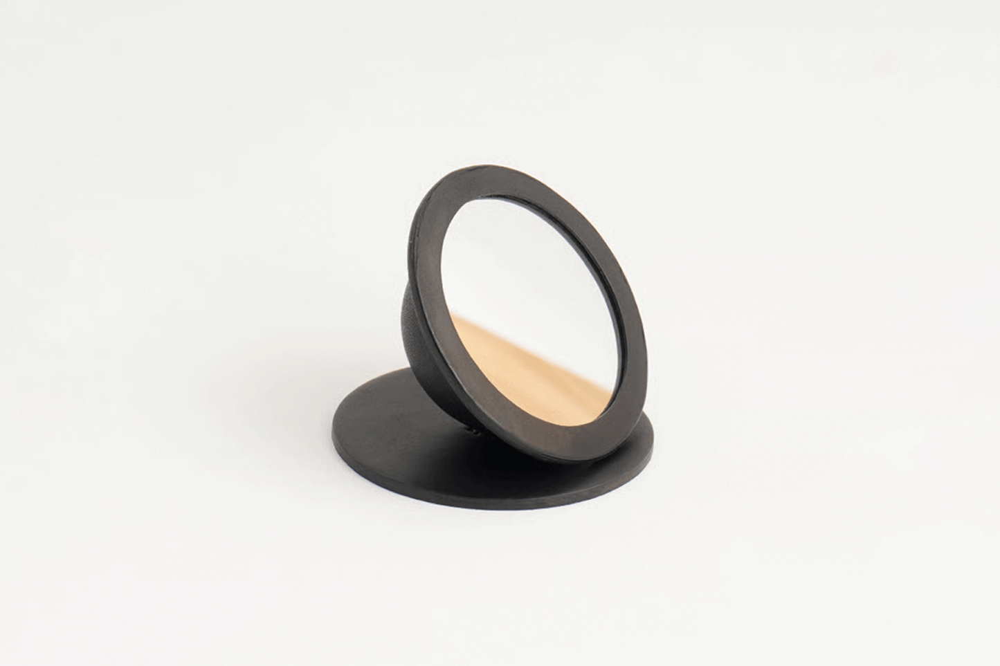PLANET MIRROR