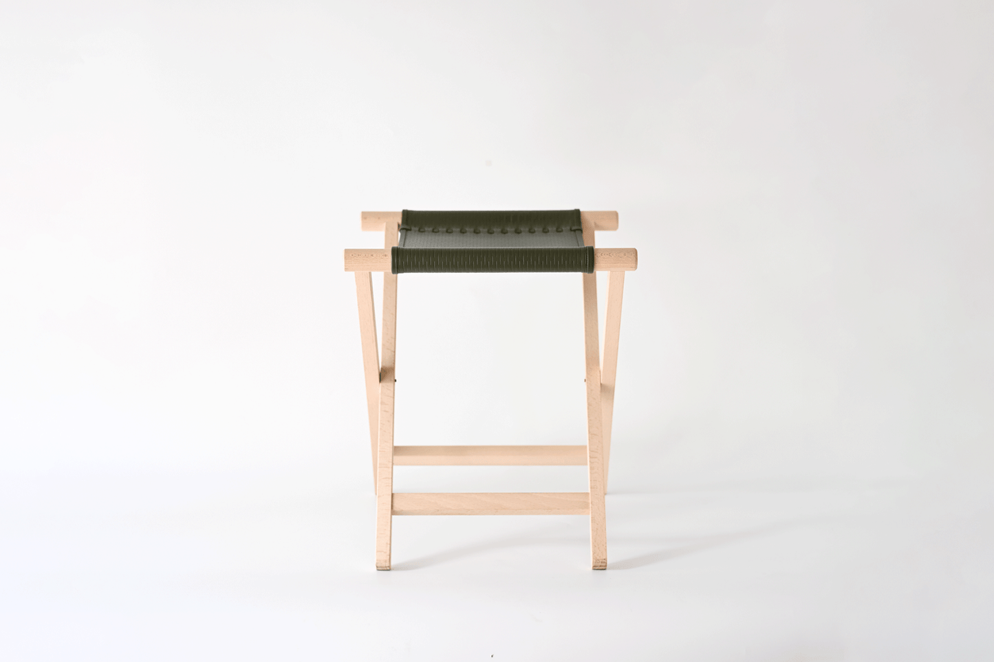NET FOLDING STOOL