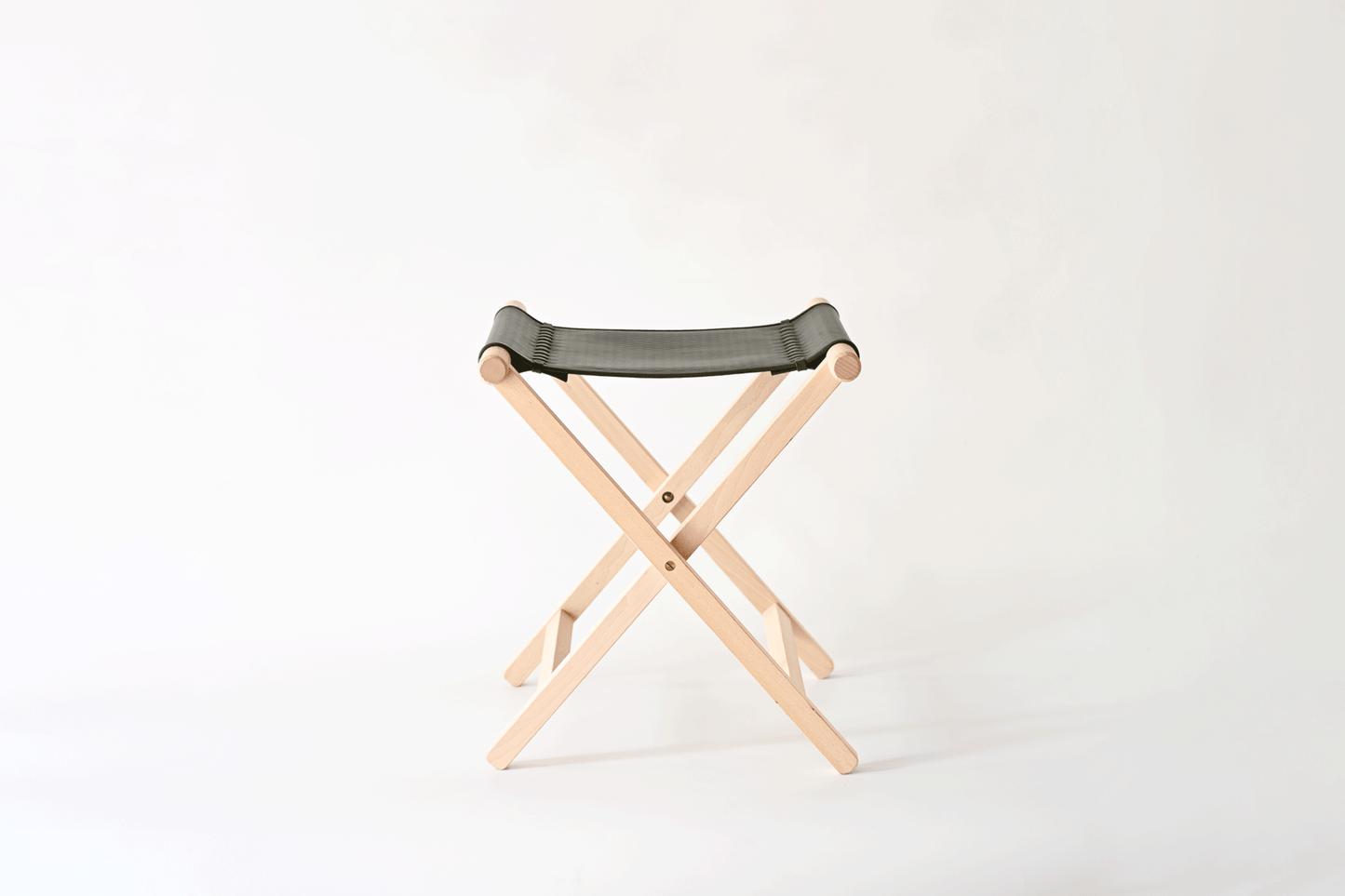 NET FOLDING STOOL