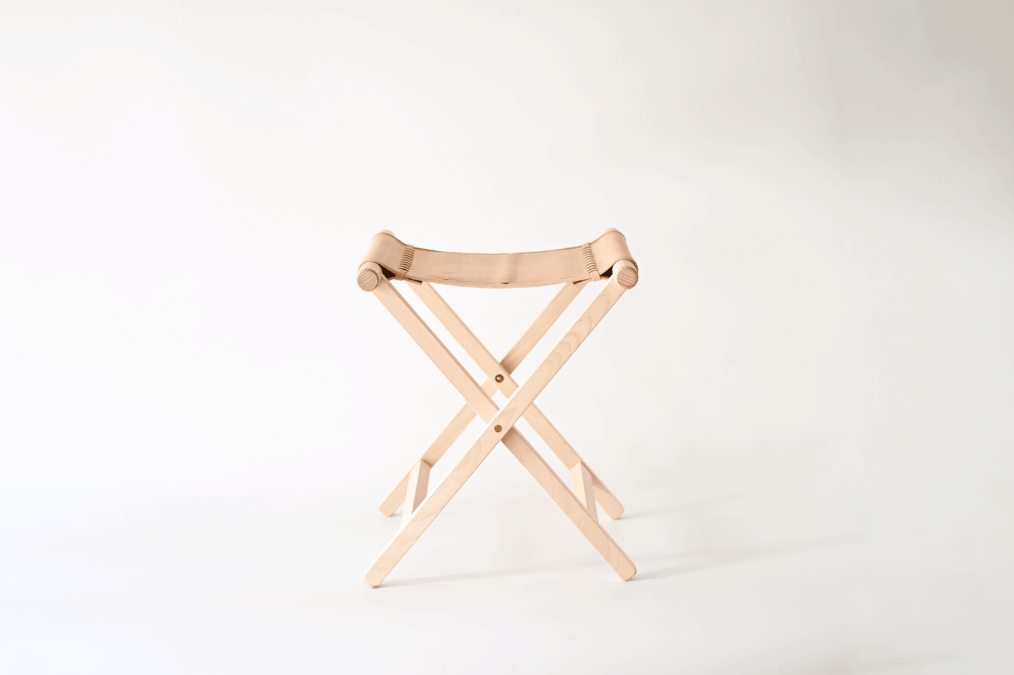 NET FOLDING STOOL