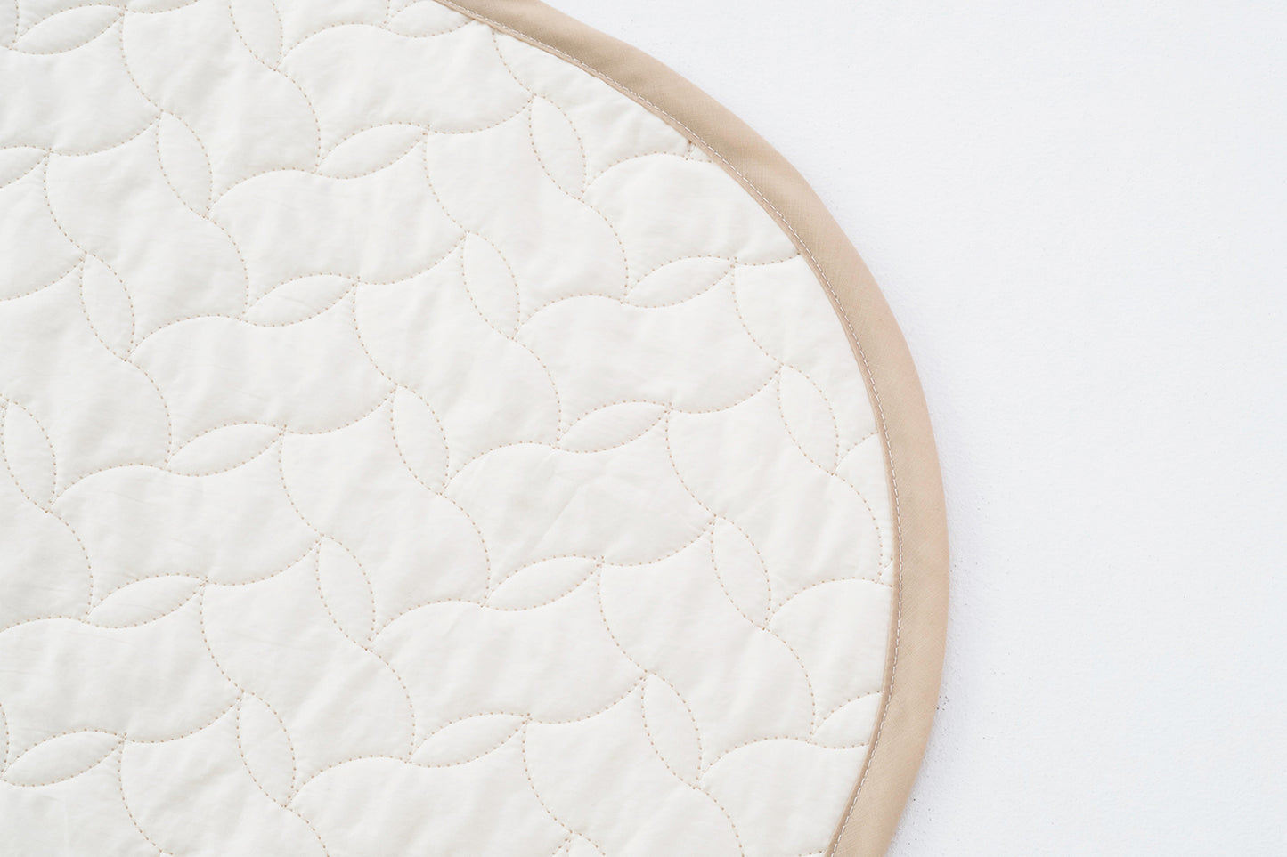 Padded Blanket (Ivory/Beige)