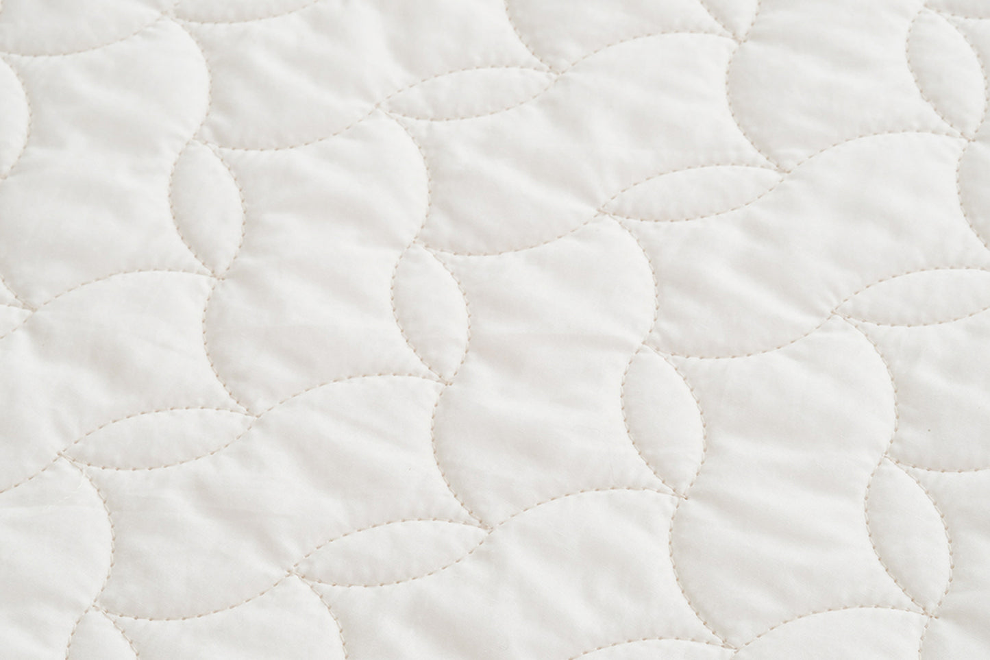 Padded Blanket (Ivory/Beige)