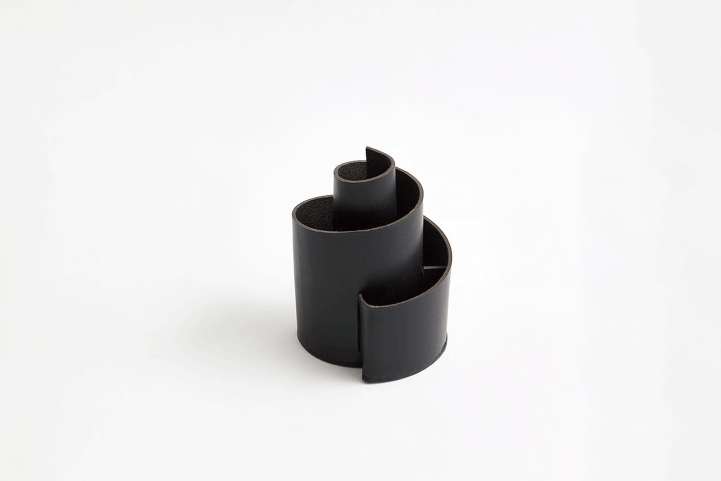 SPIRAL PEN STAND