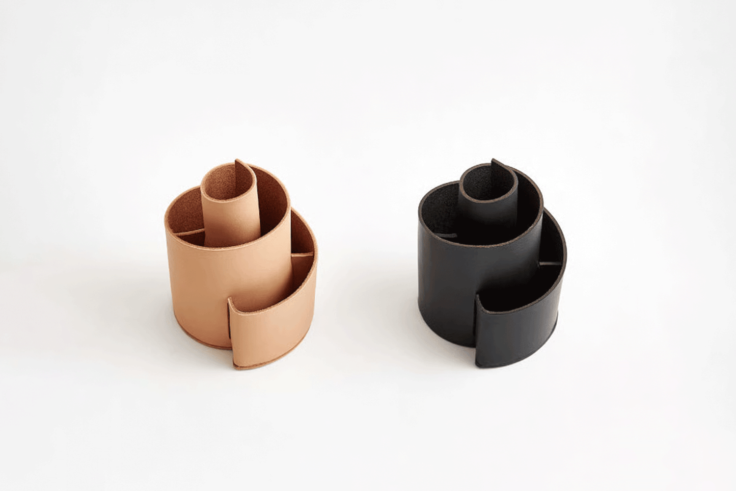 SPIRAL PEN STAND