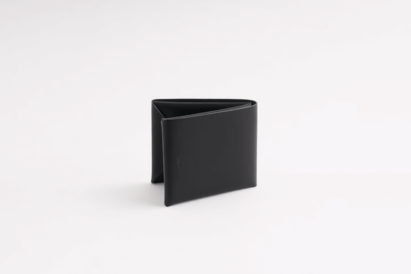 SEAMLESS SHORT WALLET