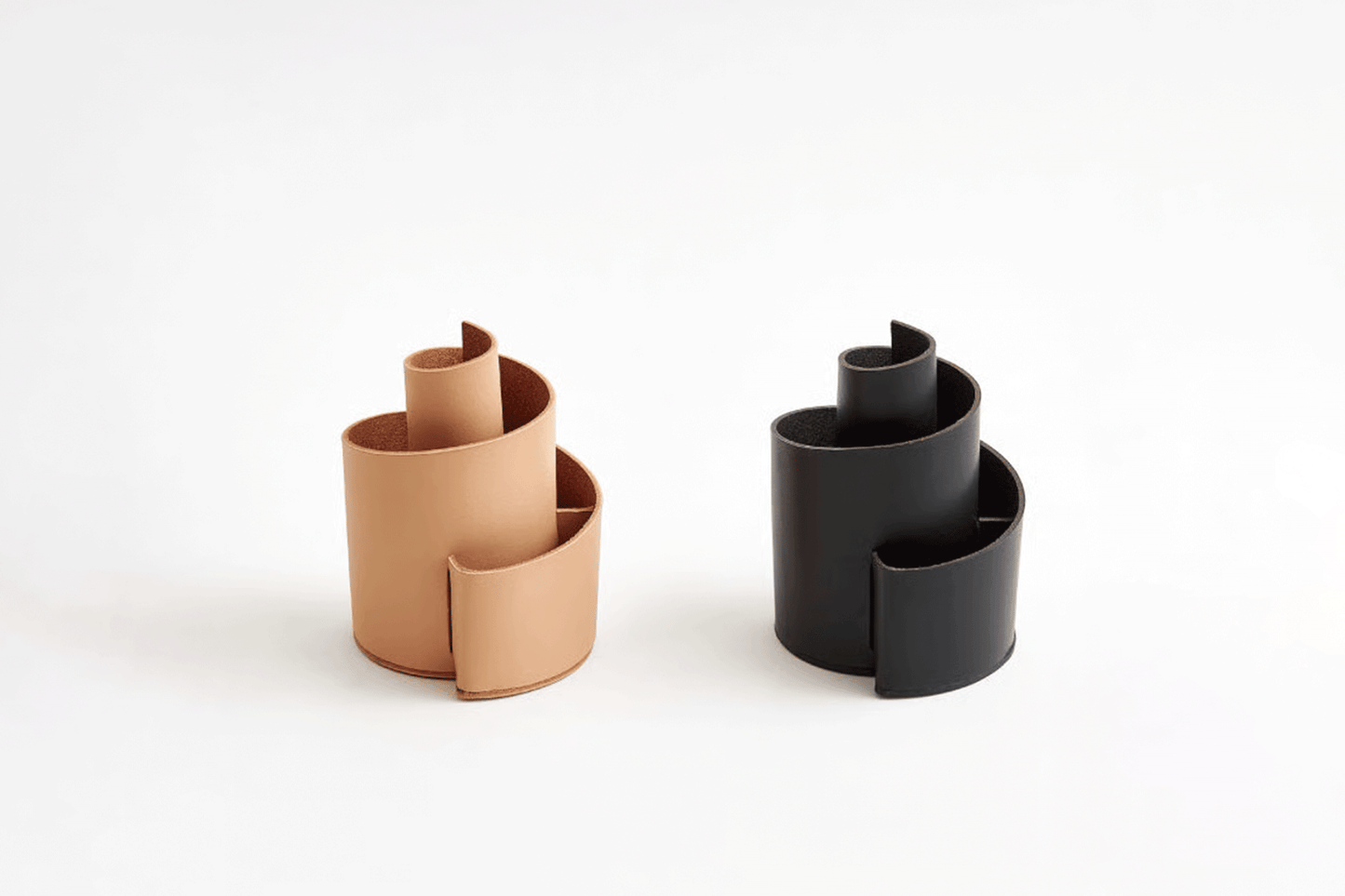 SPIRAL PEN STAND