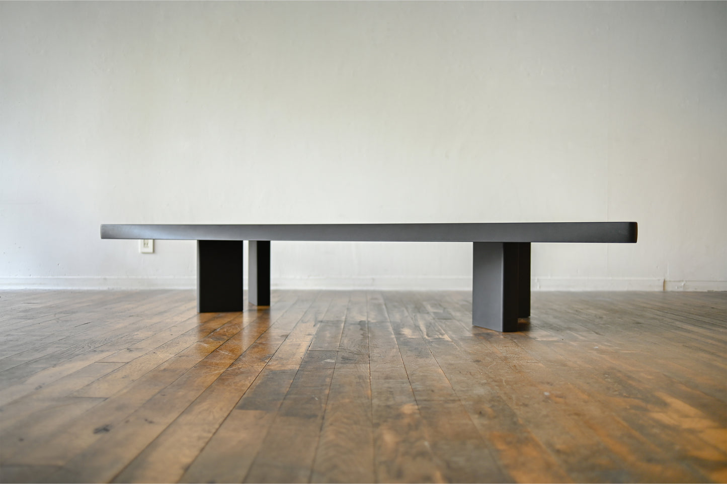 Plana Low Table