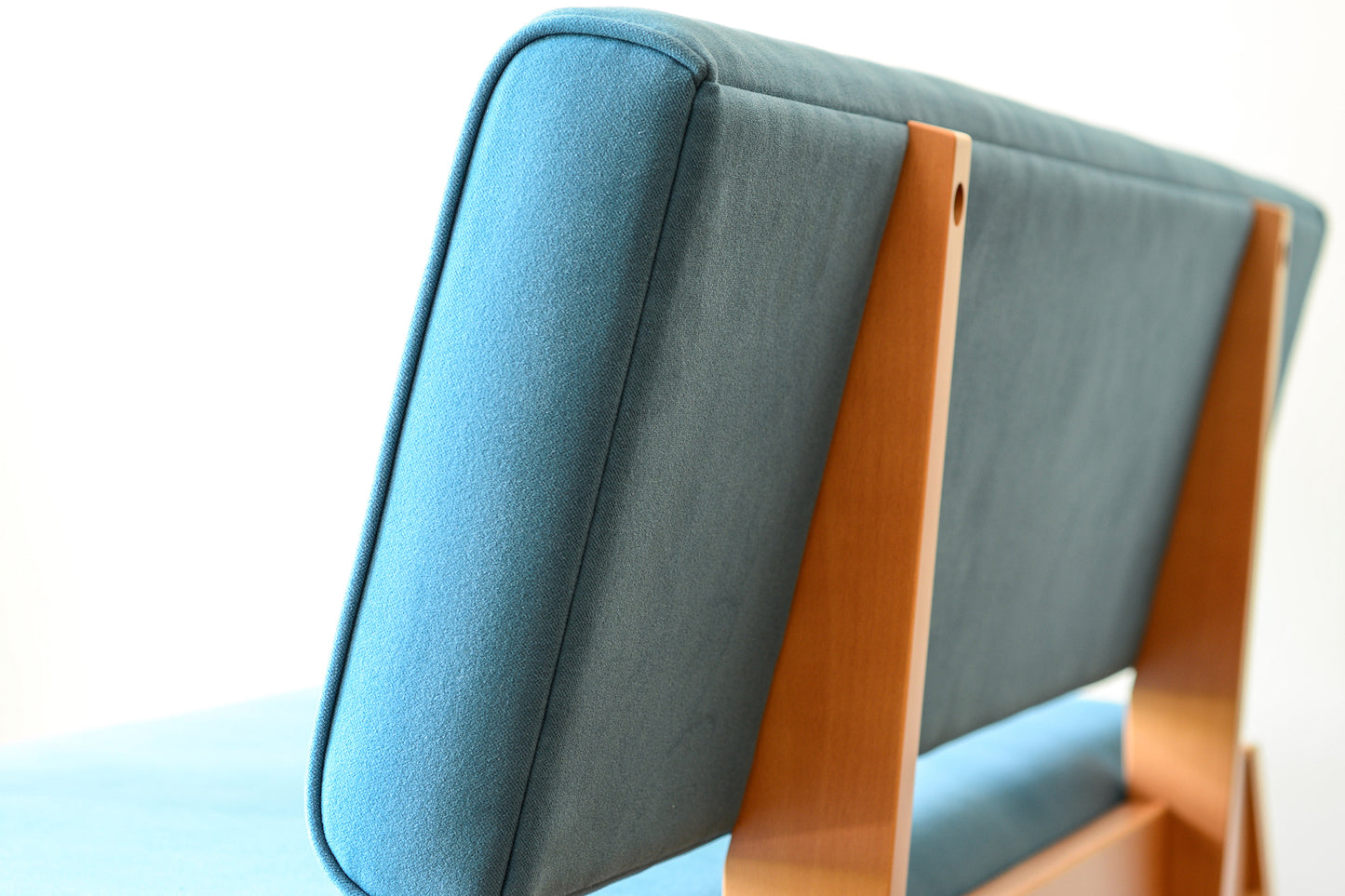 Low Ride Sofa / 2.5seat