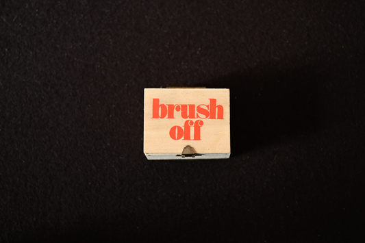 Vintage box "Brush off"