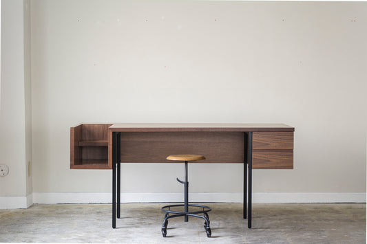 Tights Study Desk