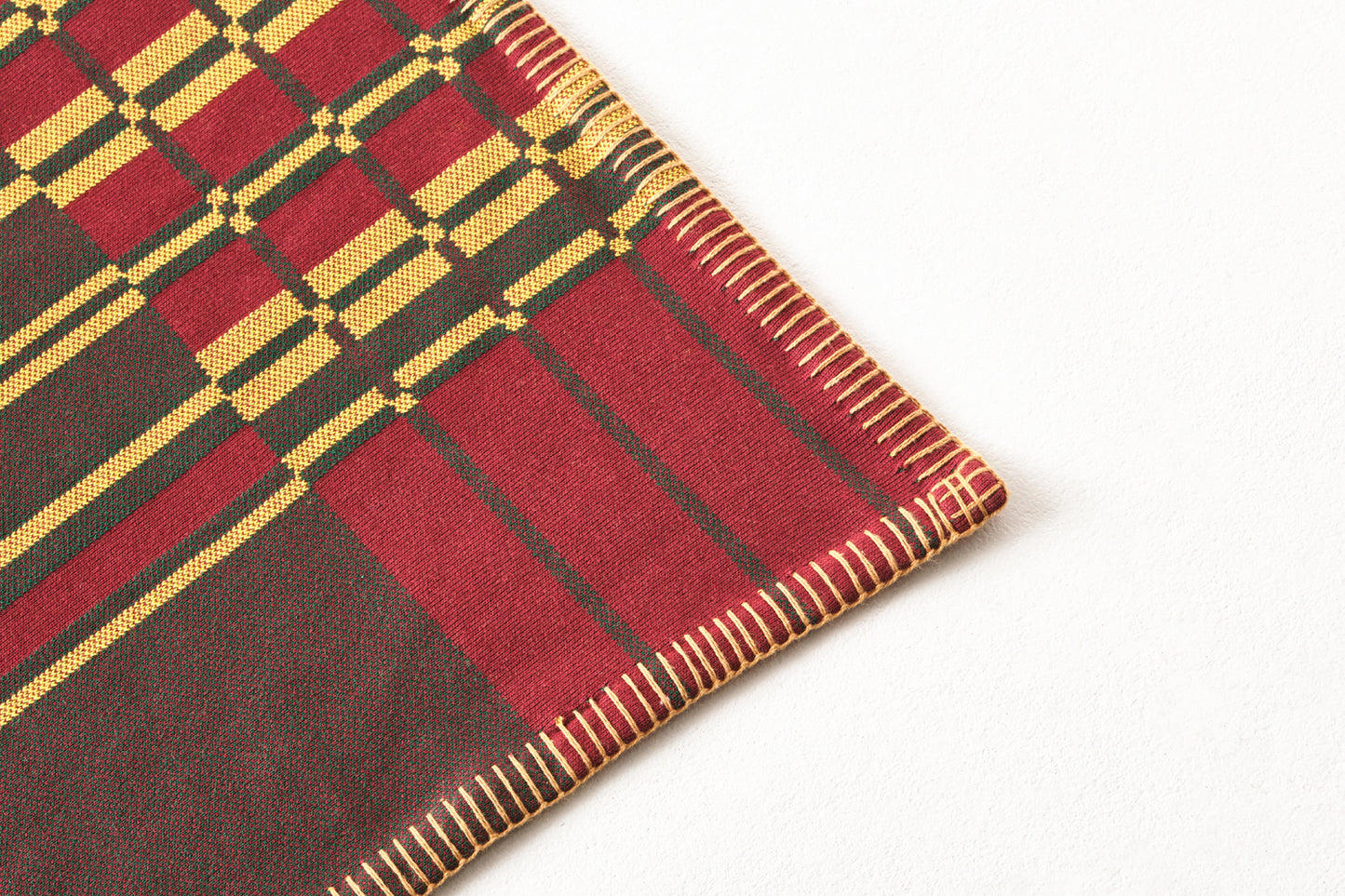Jacquard Horse Blanket (Burgundy/Brown)