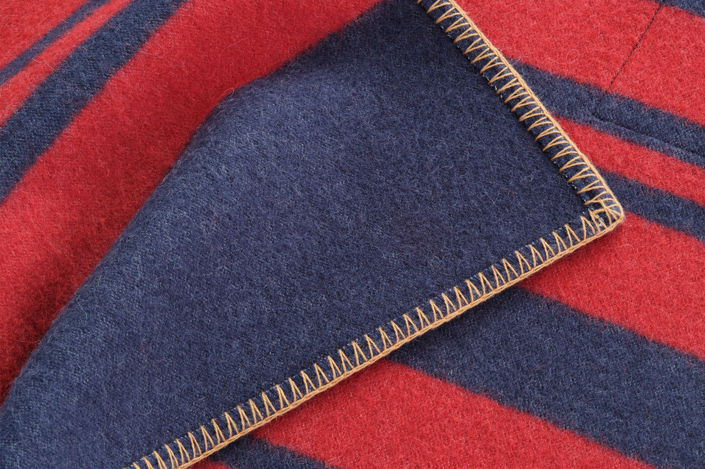 Horse Blanket 1/2 (Navy/Burgundy)
